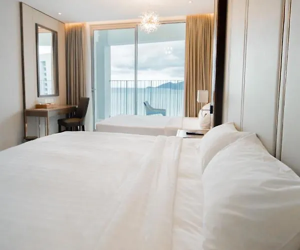 Queen Suite